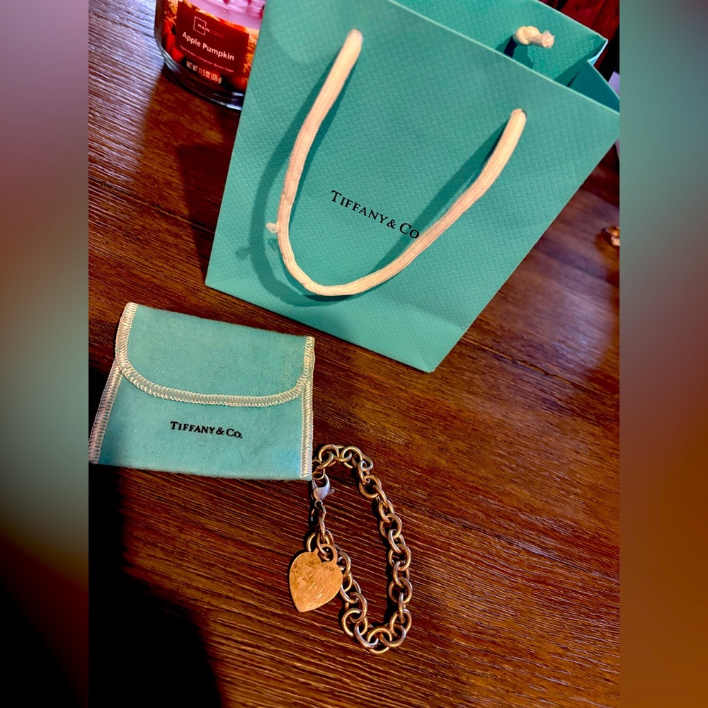 Authentic Tiffany & Co. heart bracelet ✨🩵✨